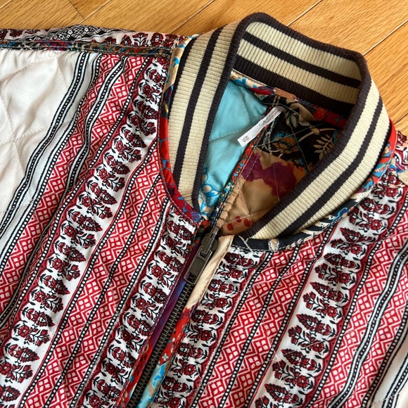 Free People Printed Quilted Bomber Jacket size XS NWOT - Picture 3 of 5